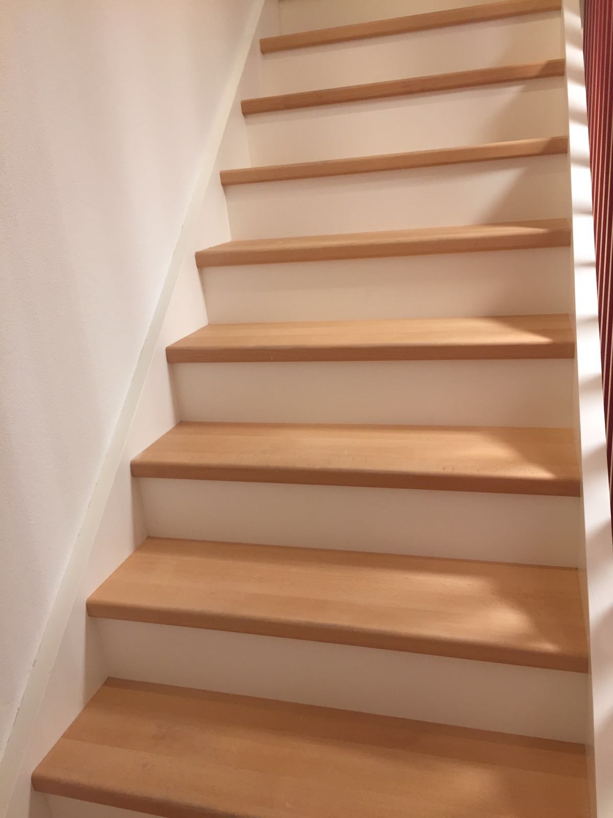 Malerarbeit weisse Treppe